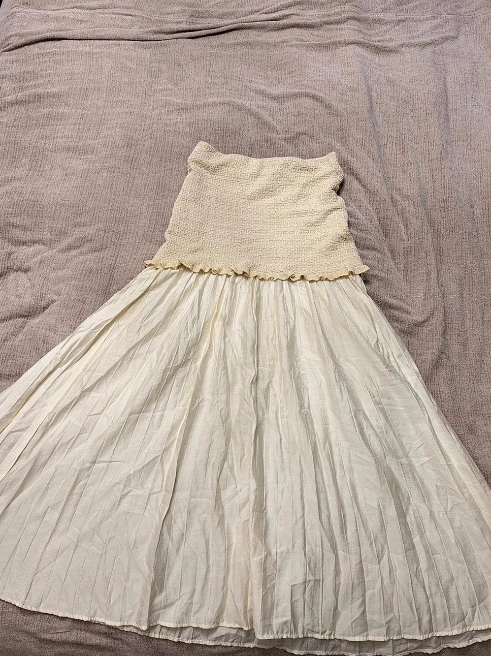 Zara Cream High Waist Skirt Smocked Knit Waistband Pleated Midi Size S